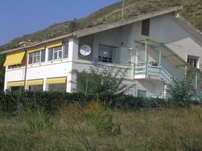 Villa casa di cura in Vendita