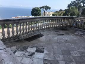 Porzione di villa in Via Manzoni - Napoli in Vendita