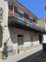 Fabbricato da ristrutturare in pieno centro urbano in Vendita