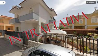 Villa in vendita in Via Garigliano in Vendita