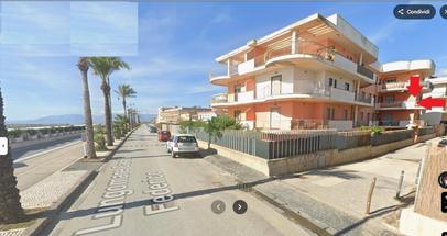 Panoramico e ampio appartamento sul lungomare Camillo Federico in Vendita