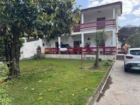 Villa indipendente di mq. 212 con ampio giardino in Vendita