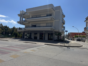 Luminoso appartamento in zona ottimamente servita in Vendita