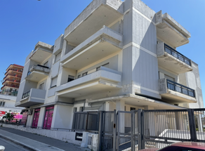 Luminoso appartamento in zona ottimamente servita in Vendita